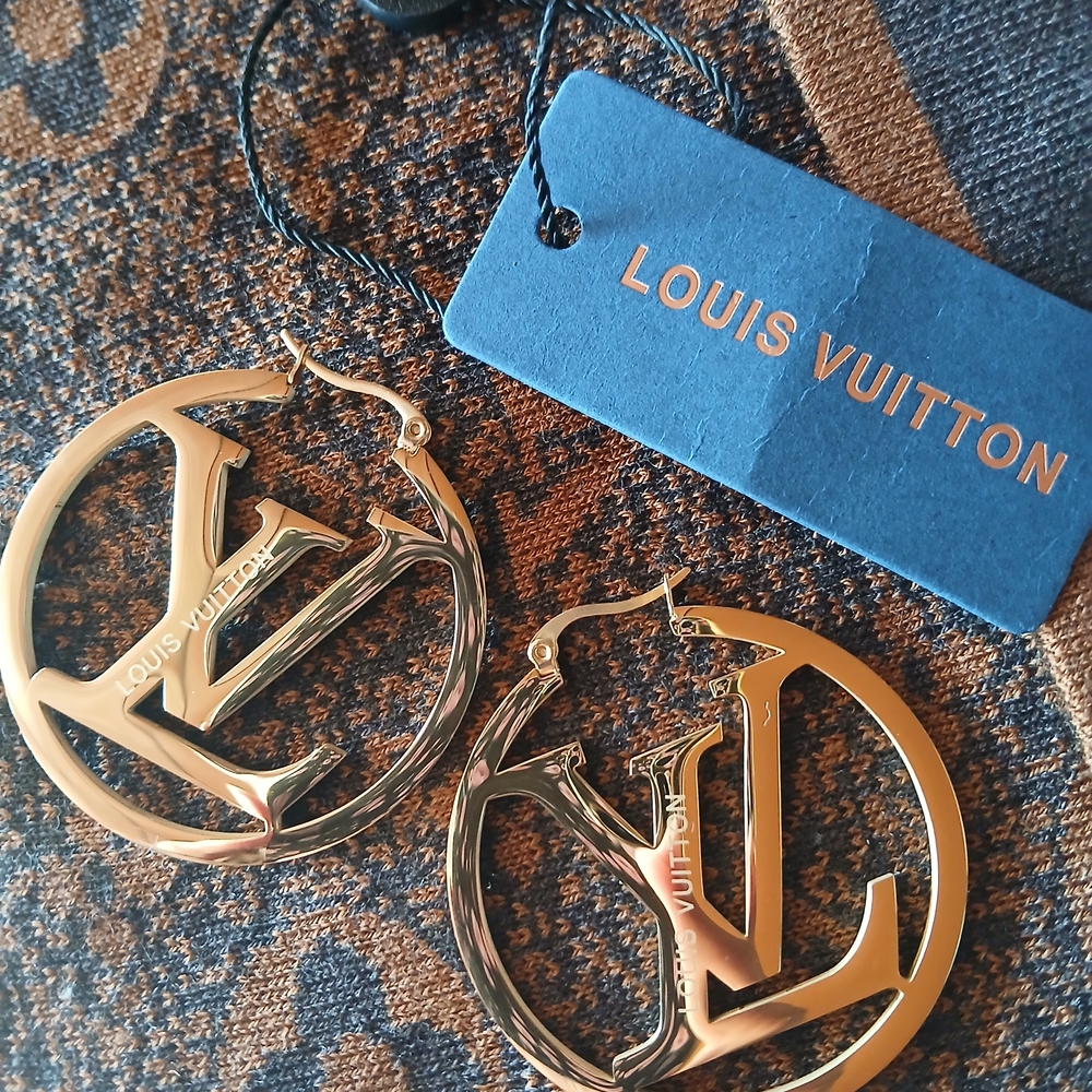 Louis Vuitton Gold Earrings